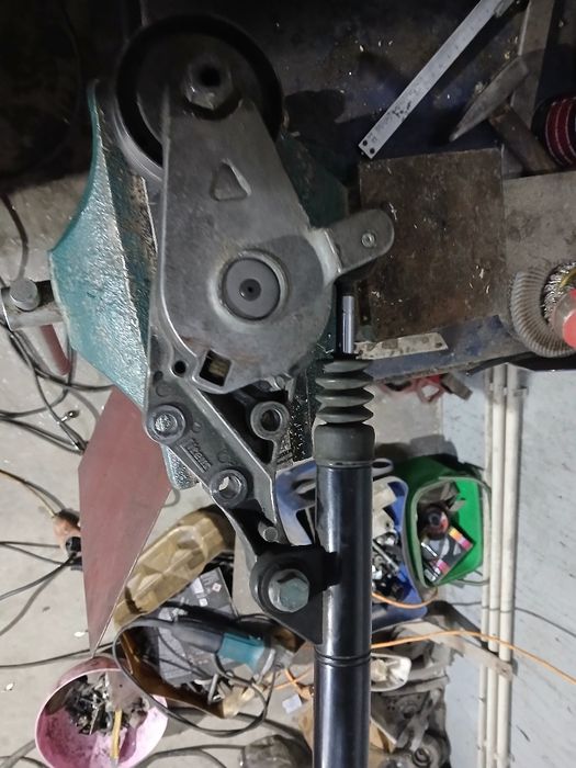 Натяжник ремня генератора гольф 4 1.9, шкода октавія тур