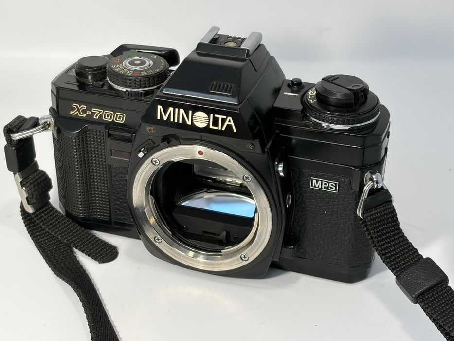 Minolta x700 z obiektywem 50mm 1,7