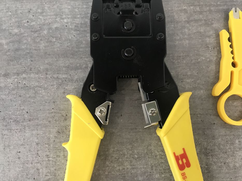 Обжимной инструмент для витой пары кримпер обжимка интернет провода