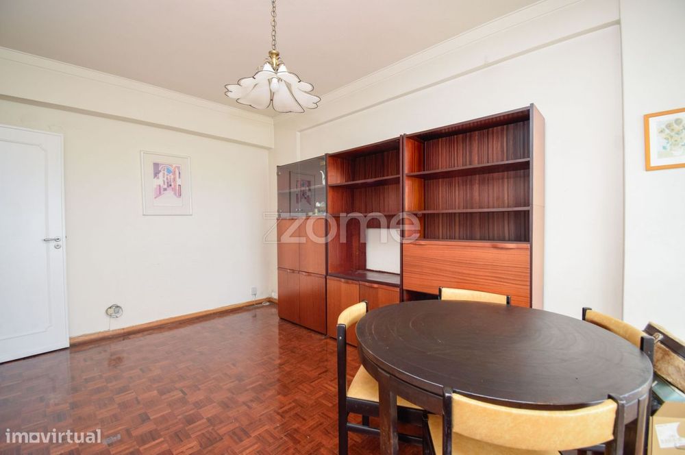 Apartamento T3 com Vista de Rio e Luz Natural | 9º Andar com Elevad...