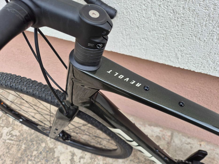 d Gravel Giant Revolt Advanced 1 Etap, Sram Rival AXS 1x12, carbon