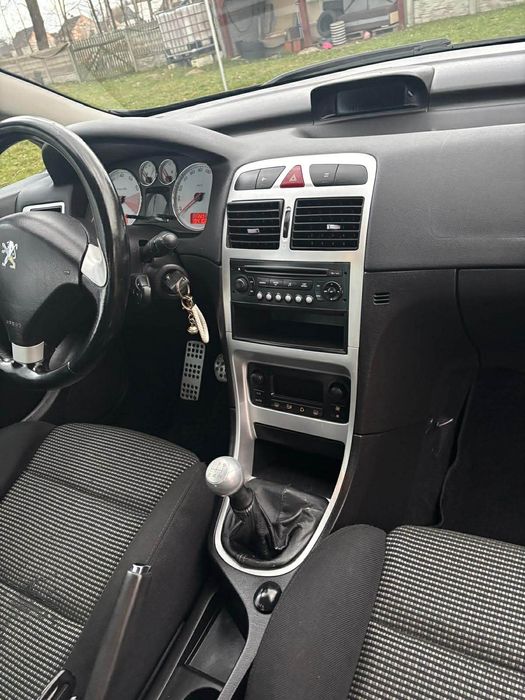 Peugeot 307cc 1.6 benzyna