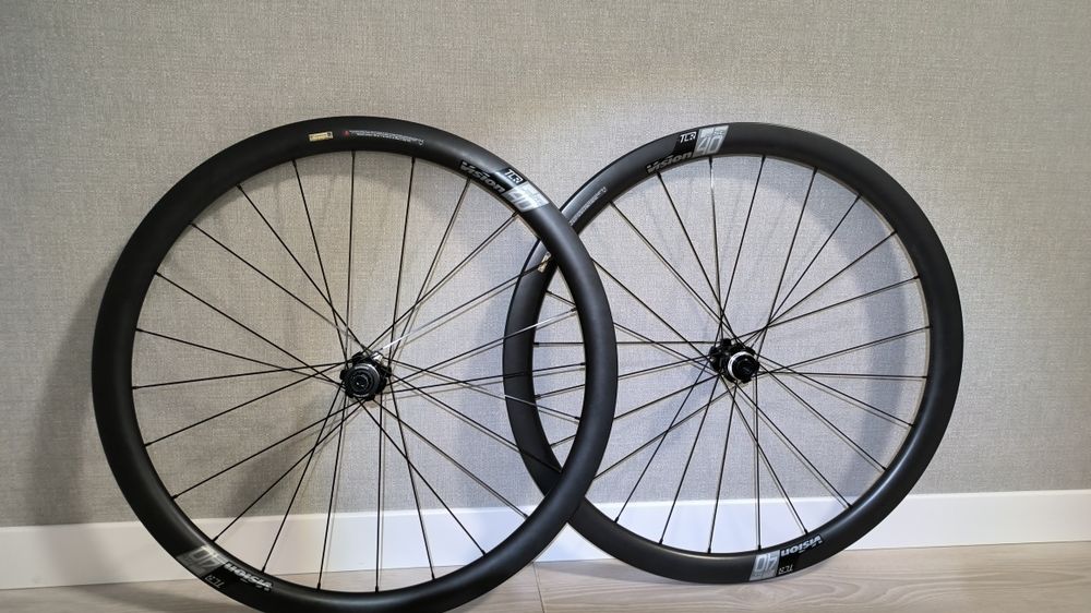 Нові  карбонові колеса Vision SC 40 TLR disc шосе ,гравел