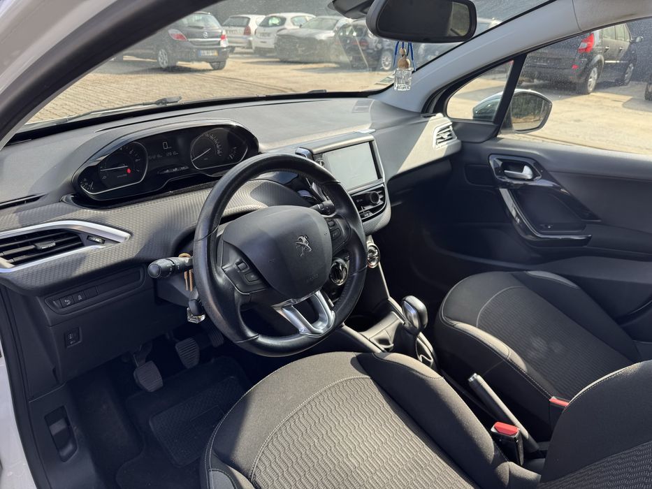Peugeot 208 1.2 PureTech Style | Nacional | Gasolina | 2016