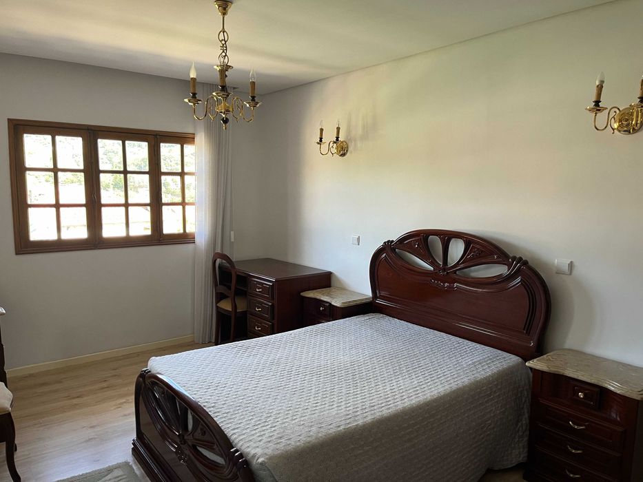 Mobília Quarto [Madeira/ Superfície em pedra] #2