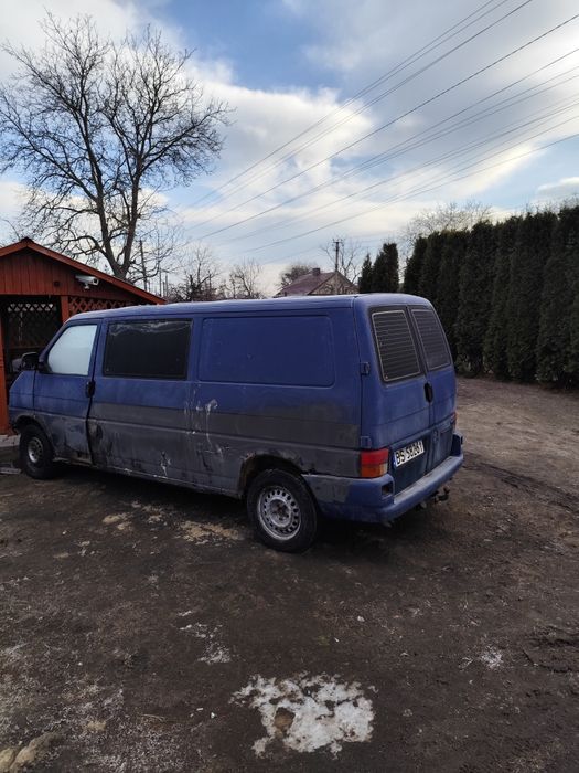 Вольсваген т 4 2,5 75кв максибаза