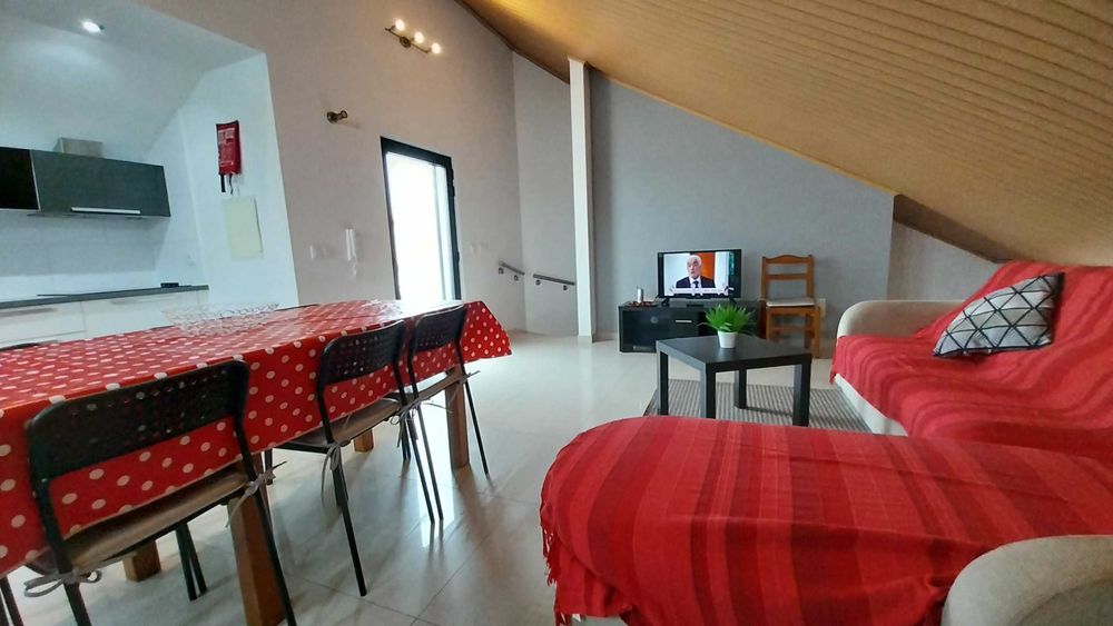Agradável apartamento T3 no  Verão junto à Praia