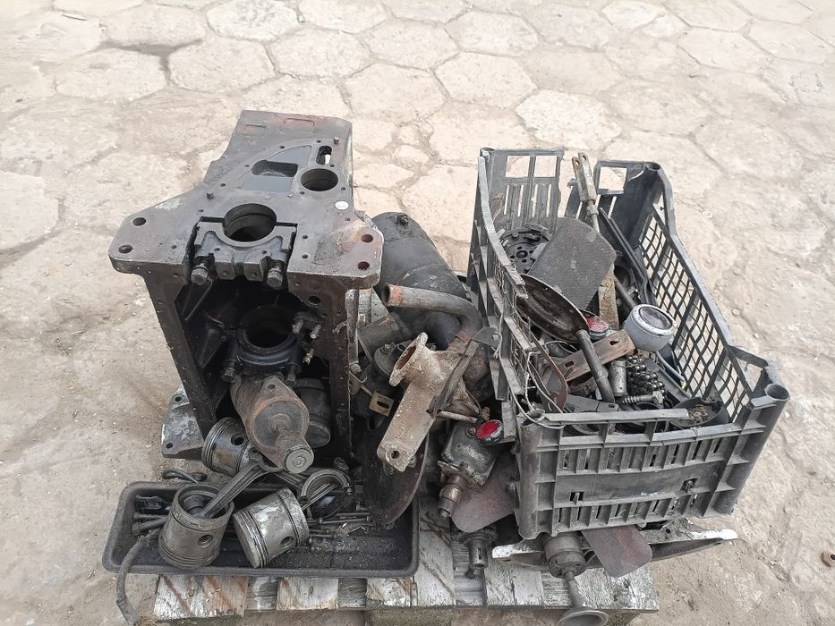 Silnik Ferguson MF benzyna części