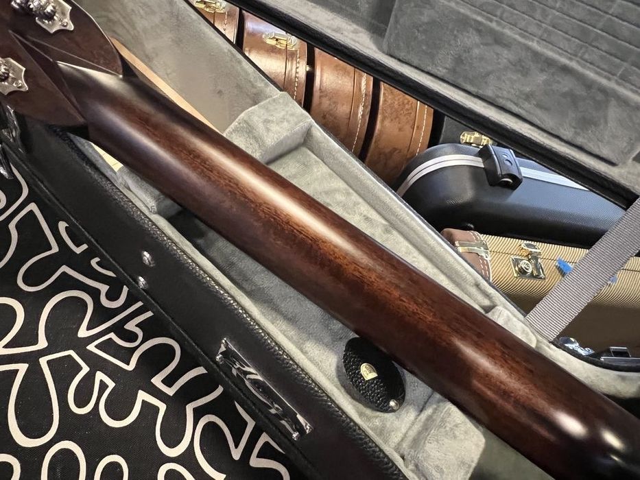 Guitarra Eastman E8-OM TC c/ Case - IMPECÁVEL