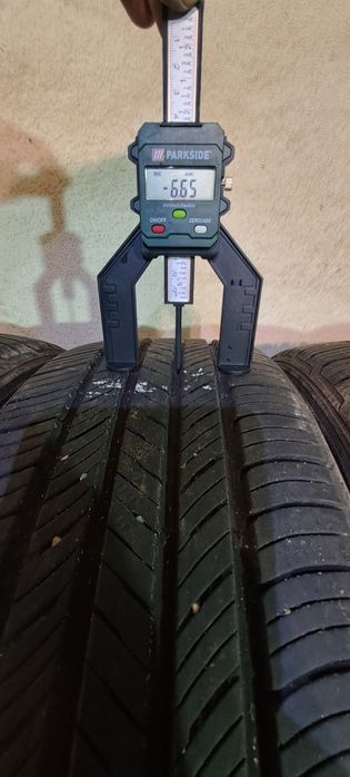 Komplet opon 235/55R19  kumho crugen wielosezon