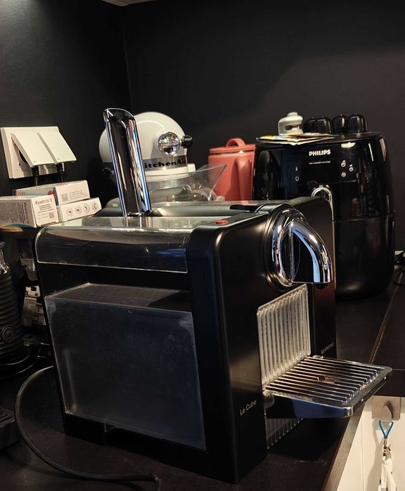 ekspres kawowy Nespresso Le cube