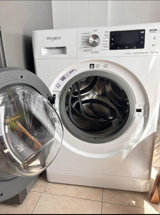 Máquina de lavar e secar Wirlpool