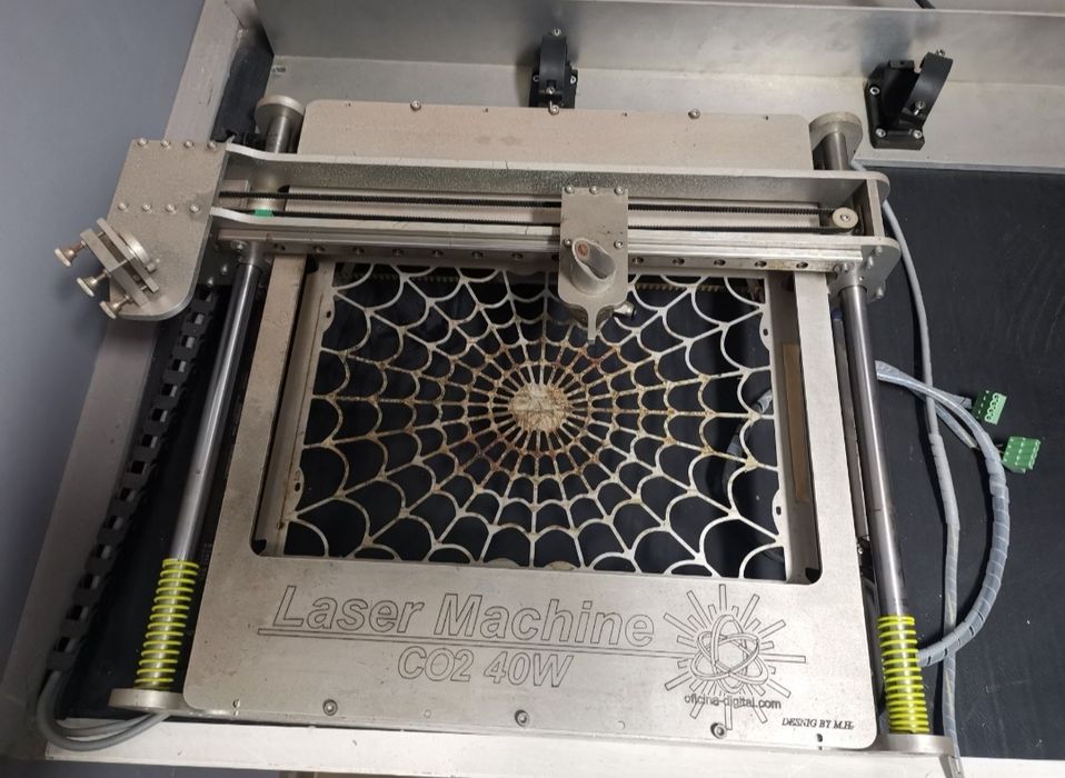 Mesa elevatória motorizado e suporte para tubos de laser de 40w