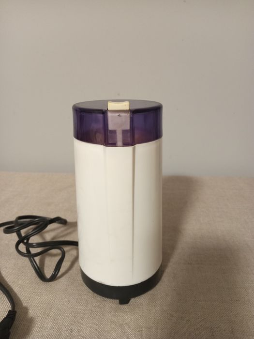 Кофемолка электрическая Эльво