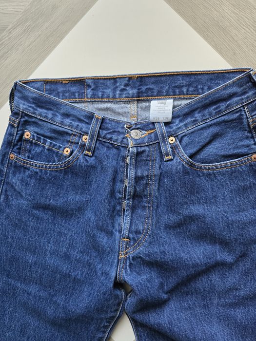 Продам джинсы Levi's
