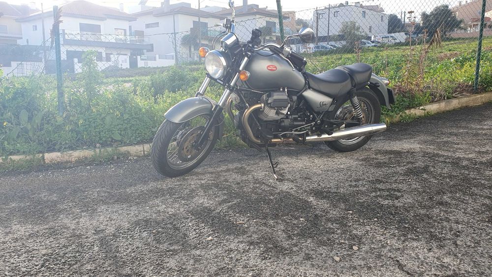 Moto guzzi California stone
