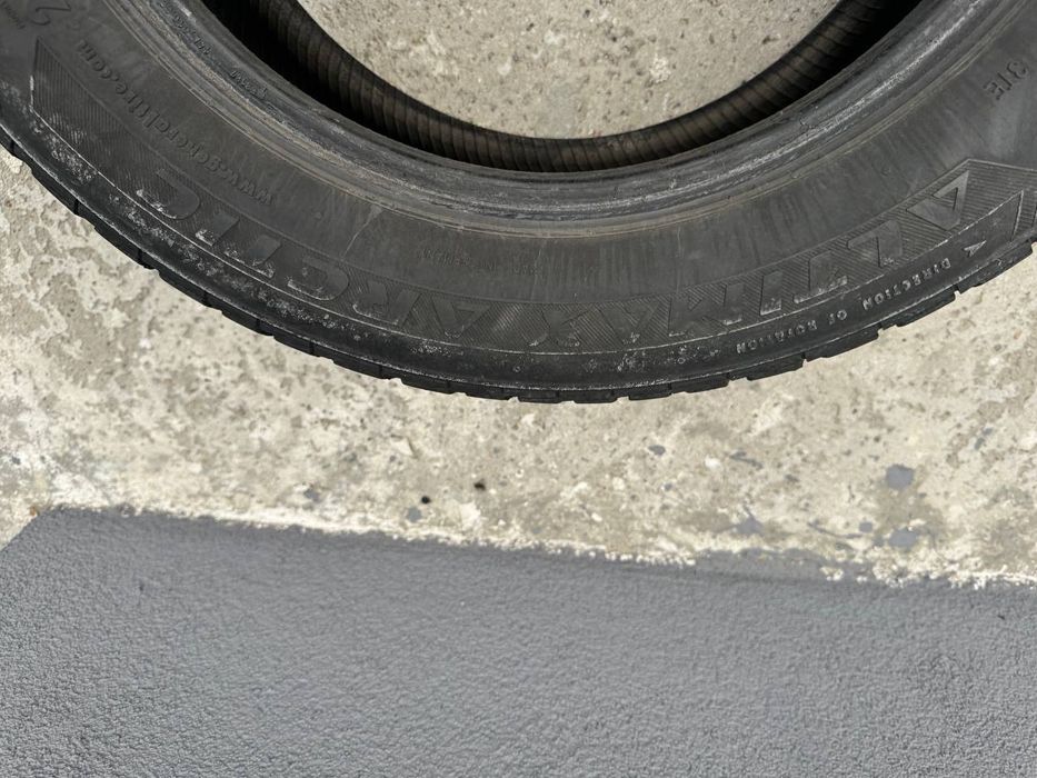 Шина зима 205/60R16 1 штука 
2 шт GOOD YEAR 5-6мм залишок стан хороший