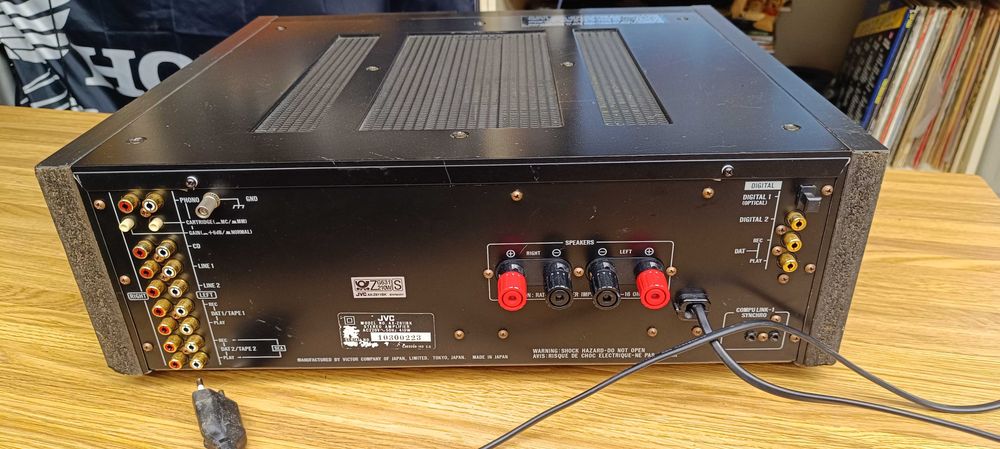 Усилитель JVC -AX-Z911 (звук-цап ! )