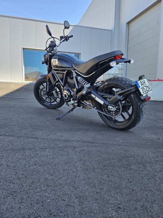 Ducati scrambler 800