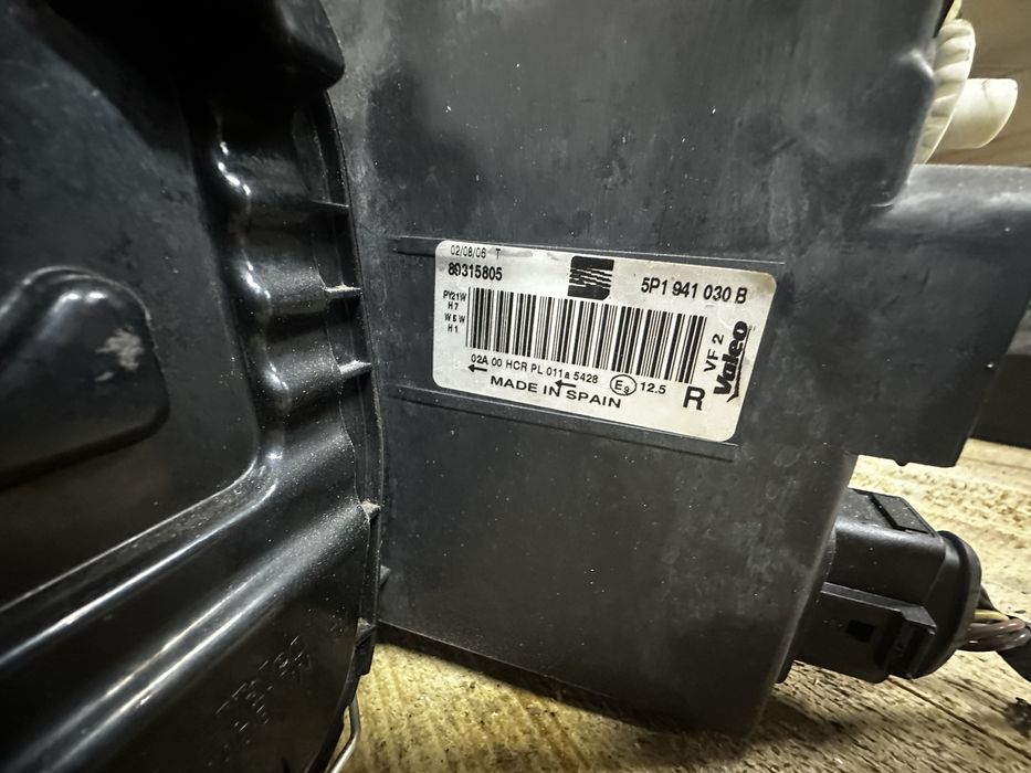 Фара оптика передня права seat altea xl сіат альтеа