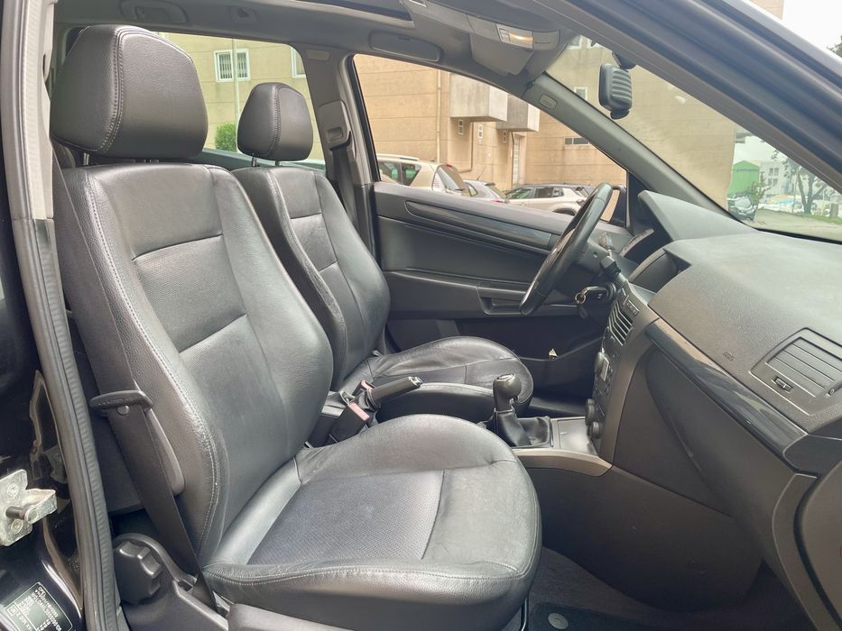 Opel Astra 1.9 CDTI 150cv 6V Teto Panoramico NOVA