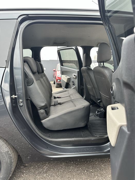 Dacia Lodgy 2012 Год