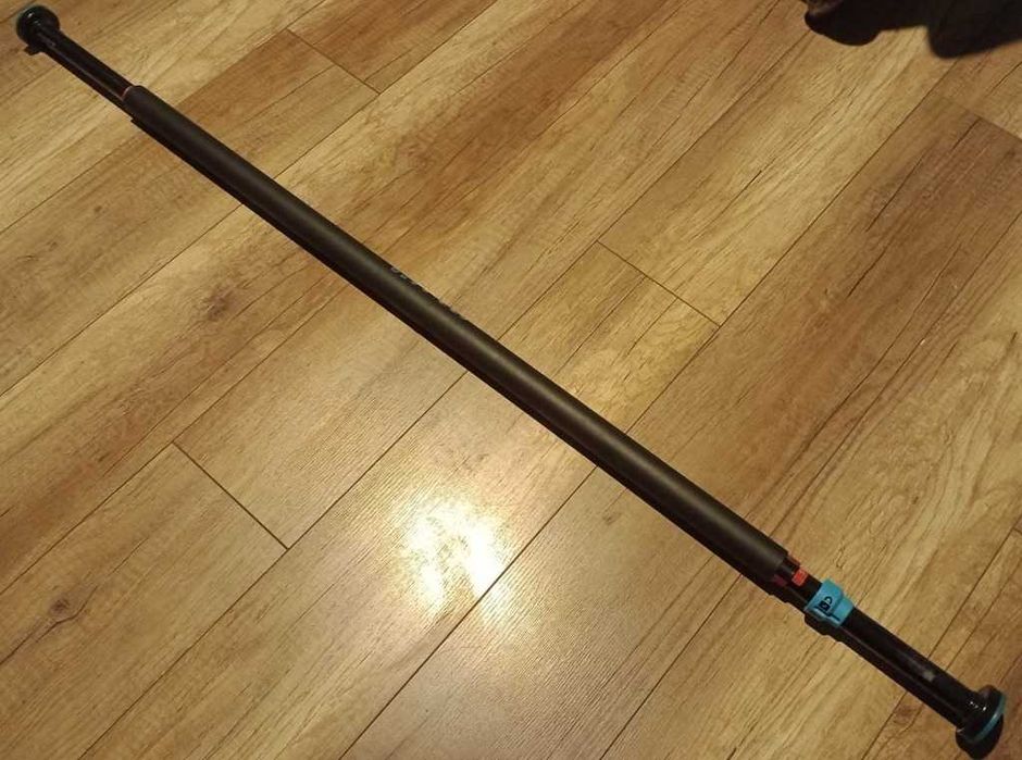 Drążek do podciągania Corength 95 - 120 cm