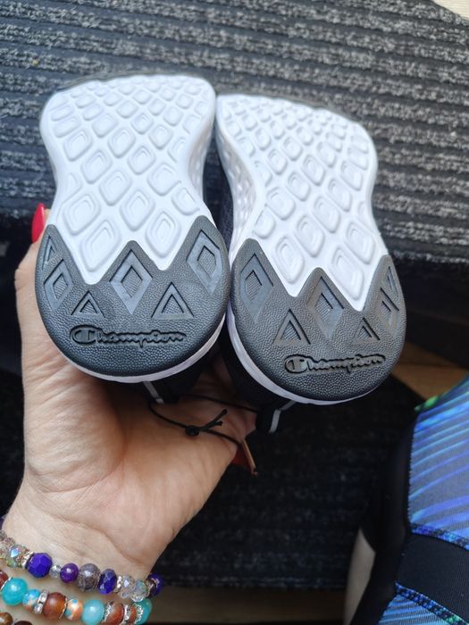 Adidasy chłopięce Champion 28 nowe