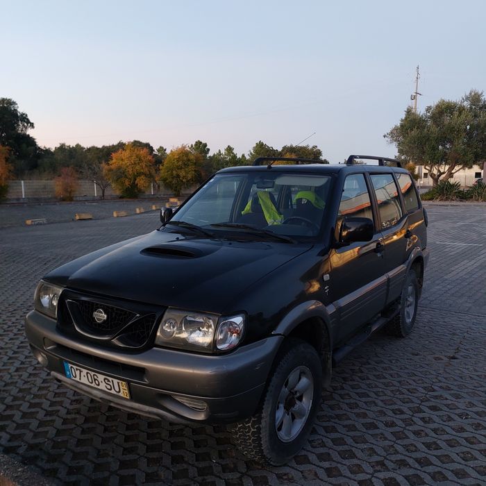 Nissan Terrano II , Ano 2001