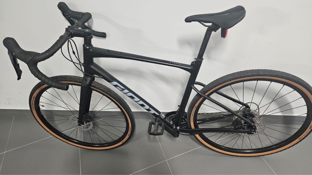 Giant Revolt - Nowy, gotowy do jazdy!!