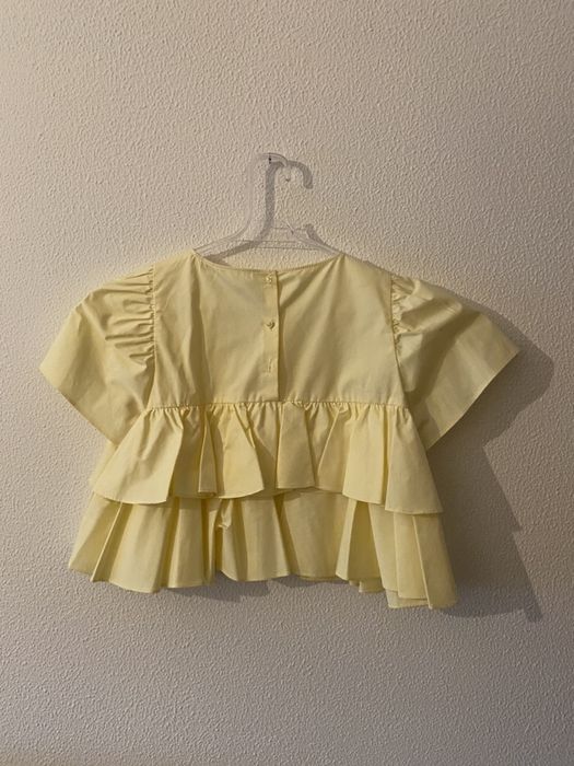 Zara top amarelo e lantejolas