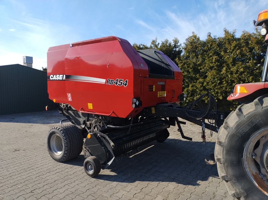 Case RB454 RC prasa zmiennokomorowa, rotor, noże, siatka, Polska, New Holland BR7060