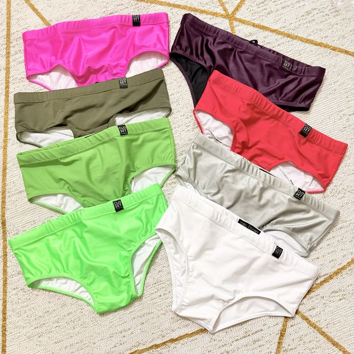 Fatos de banho masculino, em loja via online.