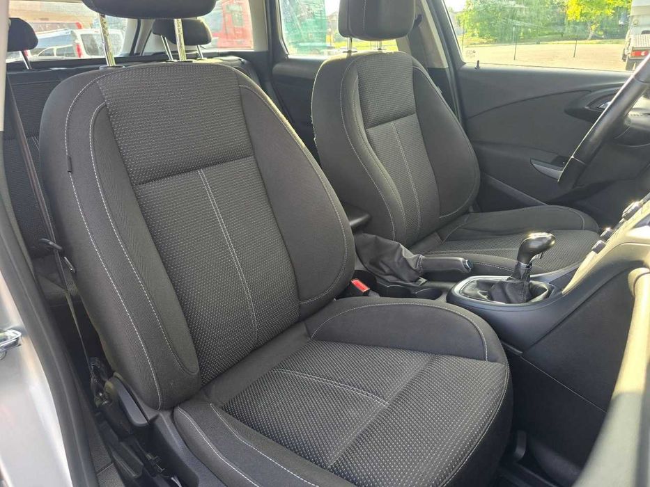 Продам  Opel Astra 2016. Можна в розстрочку, під викуп.