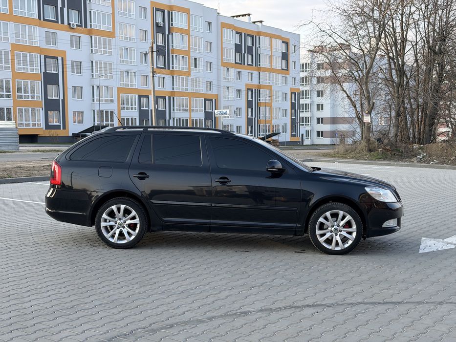 Skoda Octavia A5 FL  2012 1.6Tdi MT