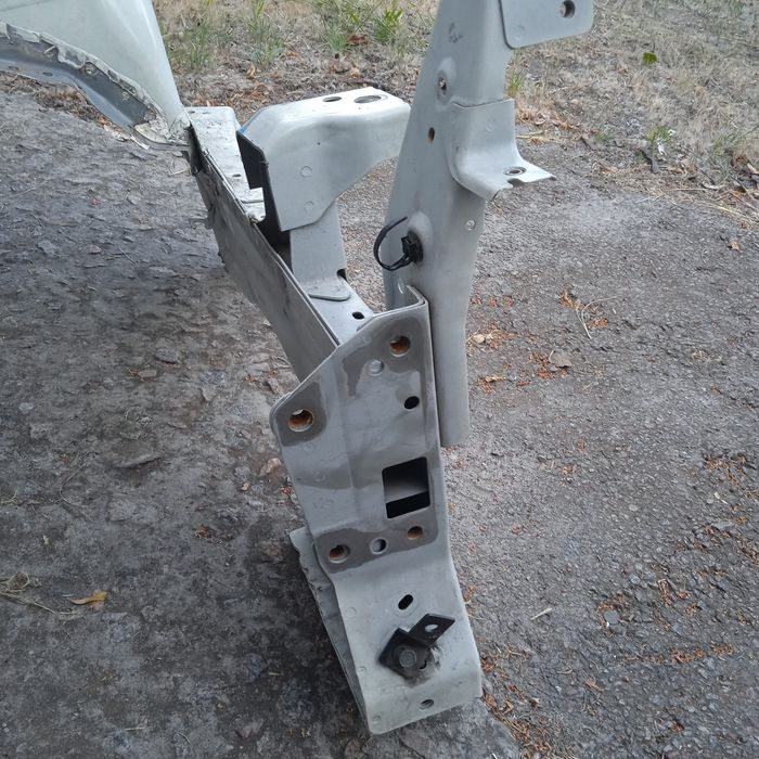 Ланжерон nissan liaf