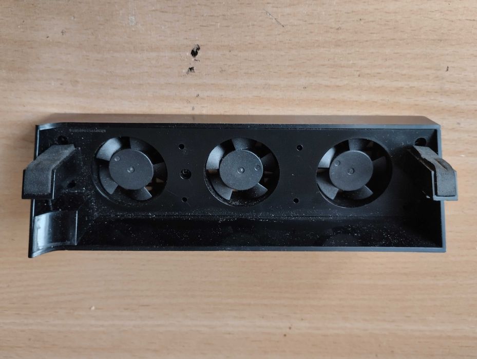 Kolekcjonerski wentylator chłodzący  do Sony Playstation PS4