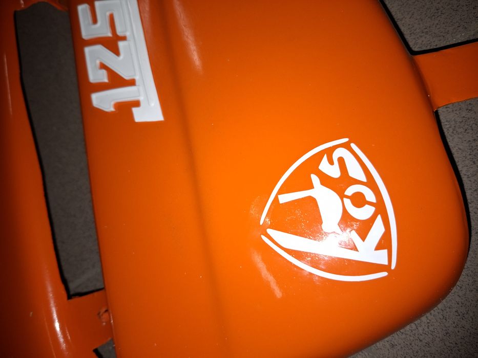 Nowe boczki oslony wsk 125 kos rama