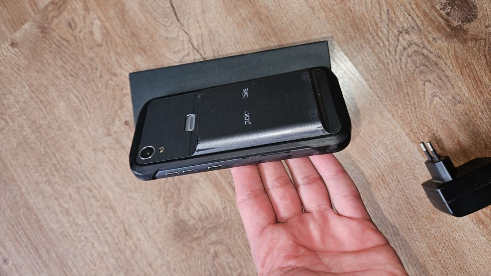 Telefon Point Mobile PM45 - pancerny smartfon