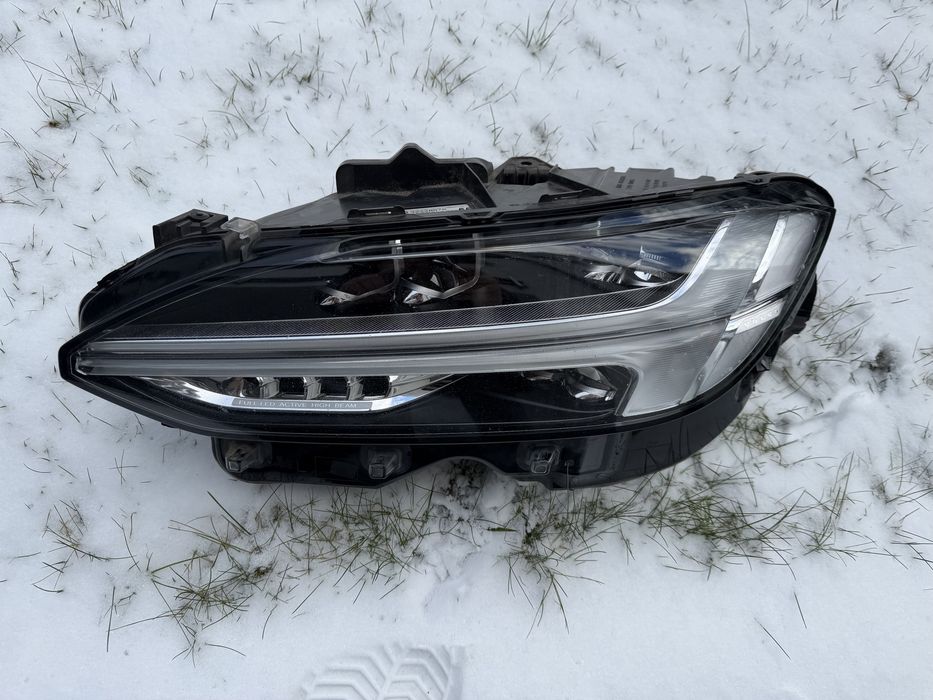 Lampa przednia lewa VOLVO s90 v90 full led CALA europa ladna