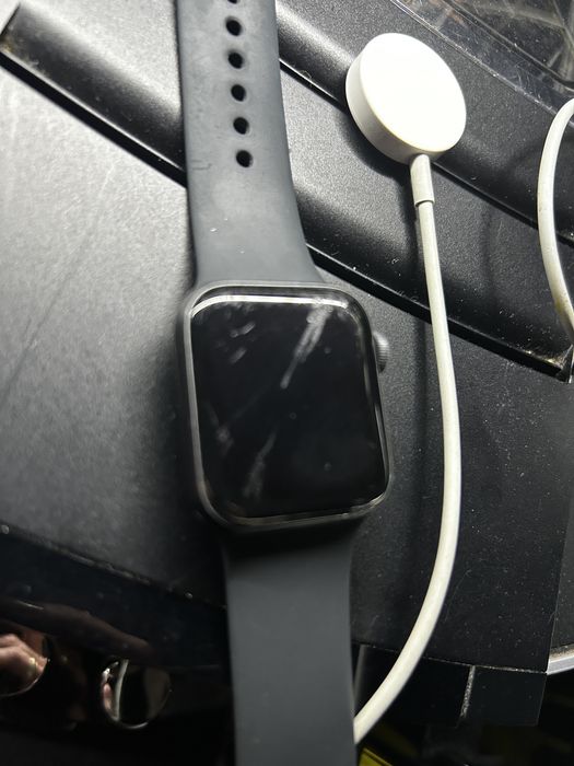 Iwatch series 6 , 40 mm