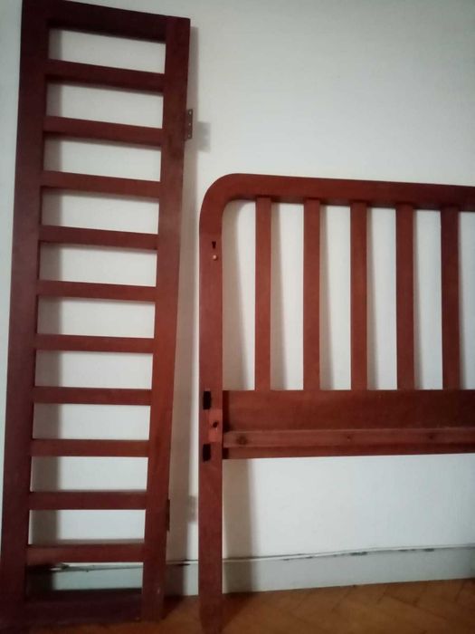 cama de criança: 130 cm, com grades, design de meados do século XX