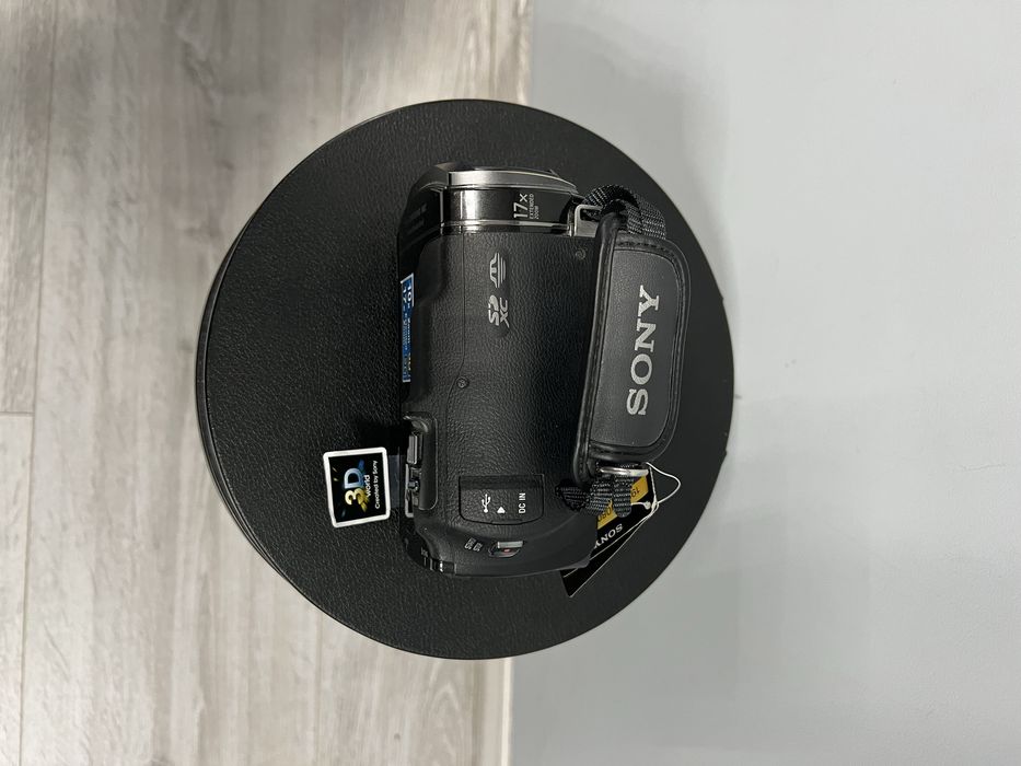 Відеокамера Sony Handycam HDR-TD10E