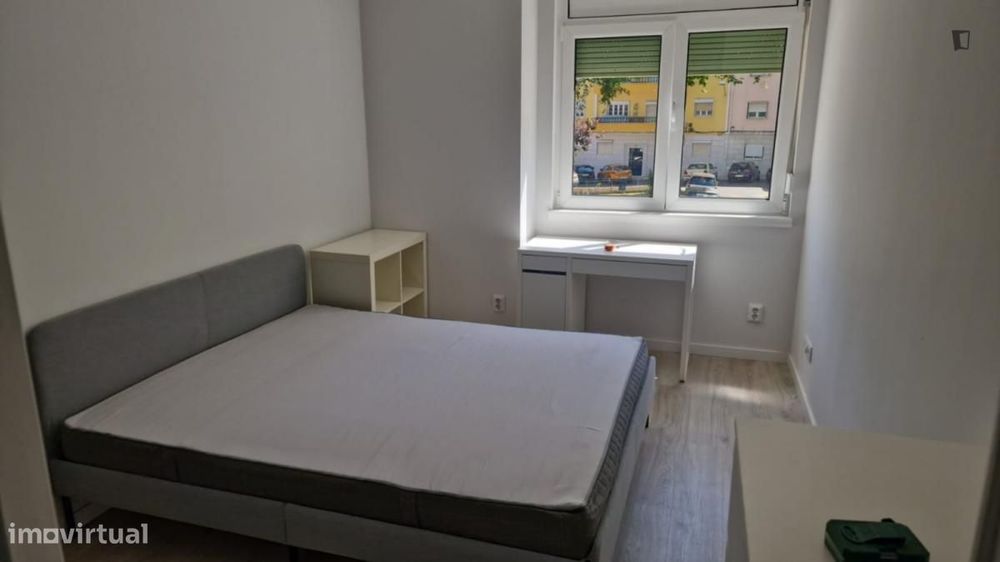 Apartamento com 2 quartos - localizado em Olaias Lisbon