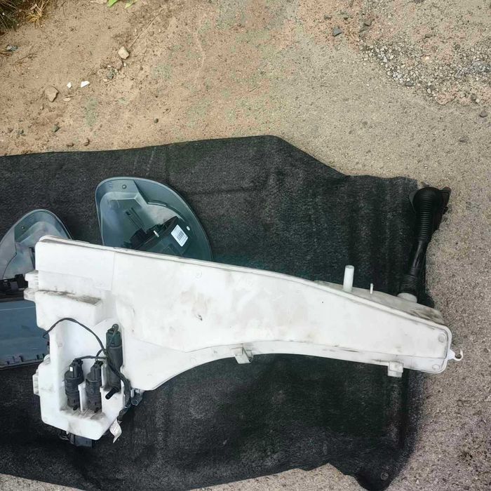 Бачок омивача BMW X5 e70 08-12  А 108332-17 (00621)