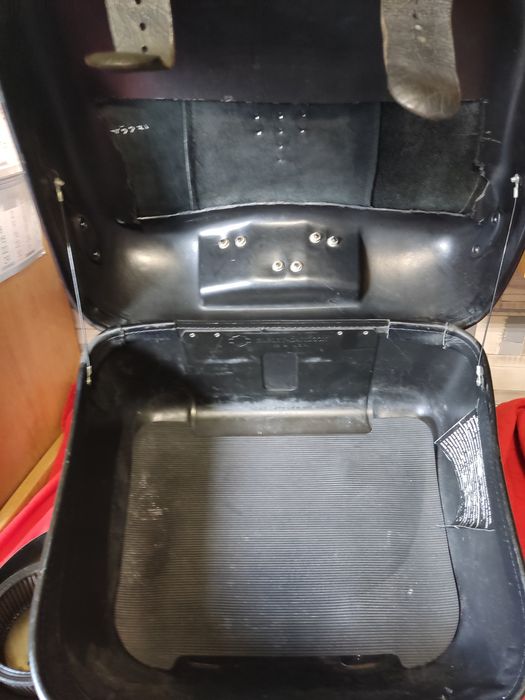 Центральний кофр harley-davidson softail