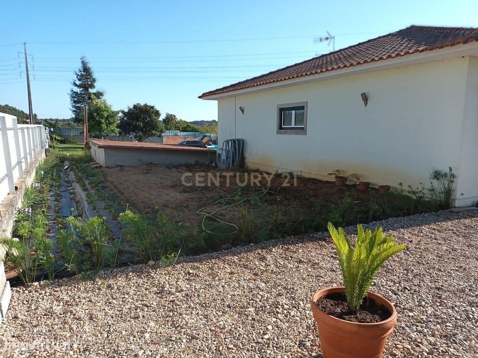 Moradia T3+1 com Vista Panorâmica em Anadia, Aveiro