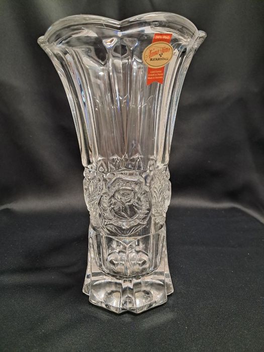 Niemiecki kryształowy wazon 
Anna Hutte Bleikristall 24% ołowiu