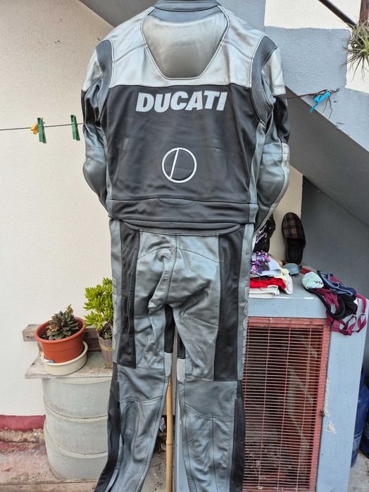 Fato completo dainese ducati