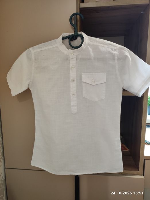 Сорочка для хлопчика білого кольору на короткий рукав, зріст 140 140